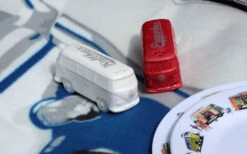 VW Collection T1 Bus Salz & Pfefferstreuer Schwarz / Weiß -MetalTextic Geschaft 410756 2980265 1